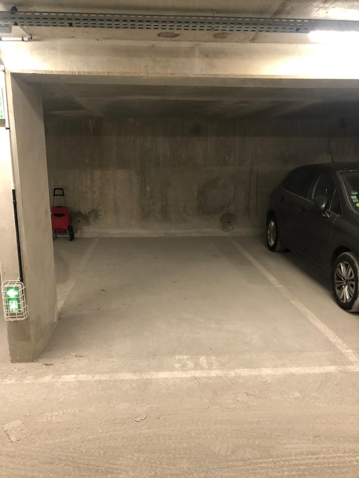 Grande Chambre 14 M2 Avec Salle De Bain Privative A Nanterre Prefecture Proche La Defense Arena Campus Sncf Et Paris Exterior foto