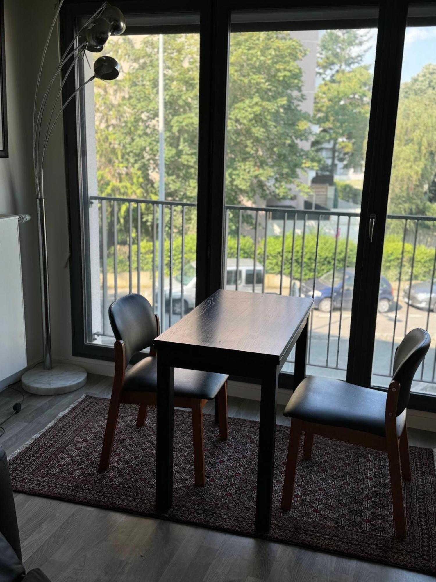 Grande Chambre 14 M2 Avec Salle De Bain Privative A Nanterre Prefecture Proche La Defense Arena Campus Sncf Et Paris Exterior foto
